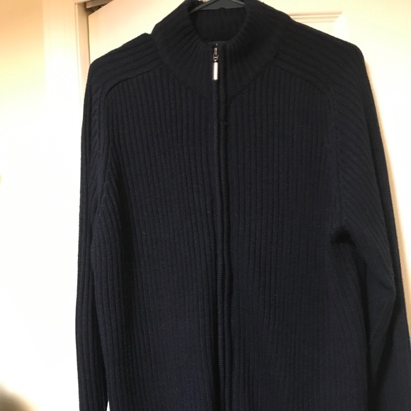 FUSAI Men’s Zipper sweater - Picture 2 of 5